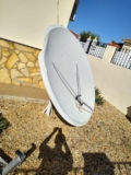 Mientras que el plato de 1.9m Famaval es la mejor manera de ver la televisión del Reino Unido. No es robusta en…